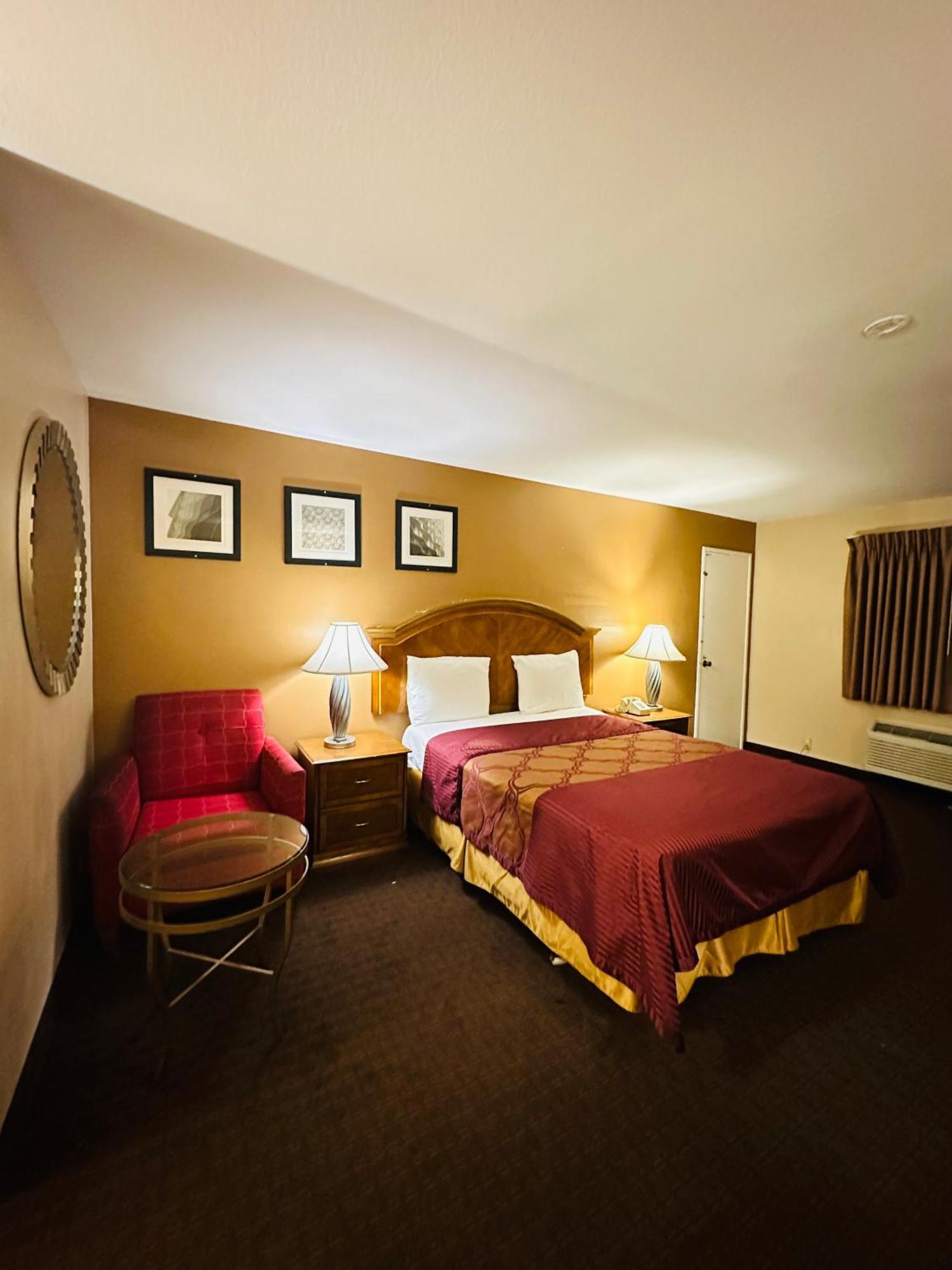 ויסטה Franciscan Inn Motel מראה חיצוני תמונה